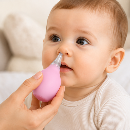 aspiration avec le mouche-nez pour bébé 
